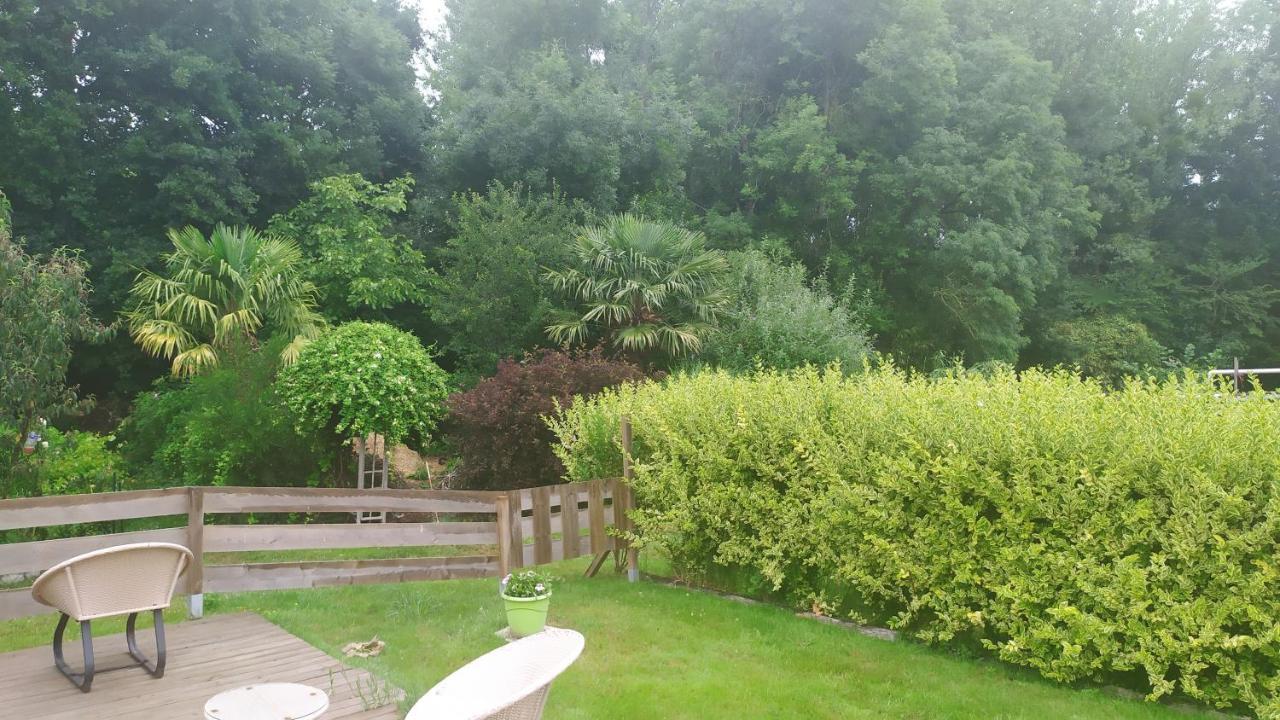 Вілла Au Coeur Du Jardin La Boussac Екстер'єр фото
