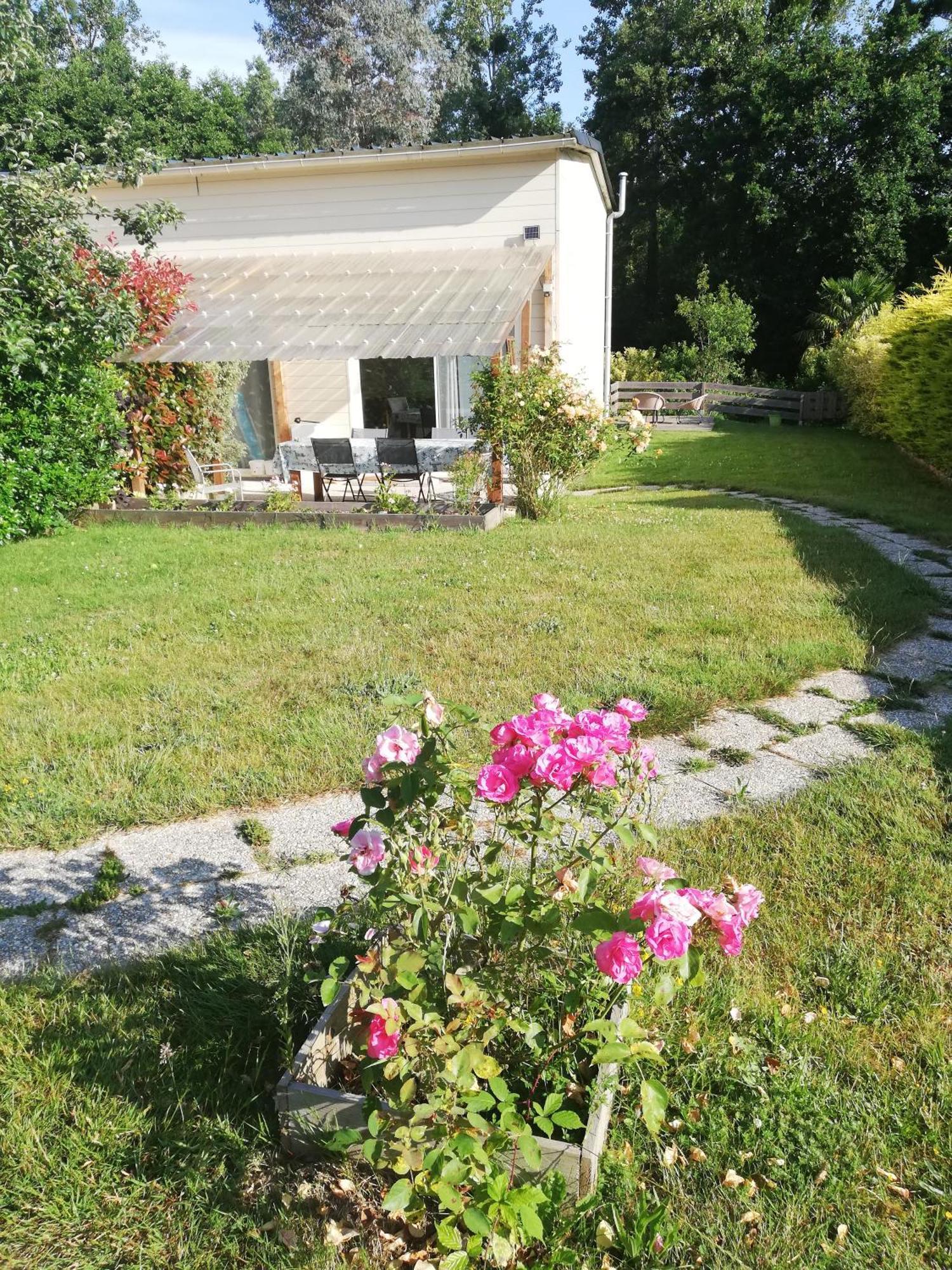 Вілла Au Coeur Du Jardin La Boussac Екстер'єр фото
